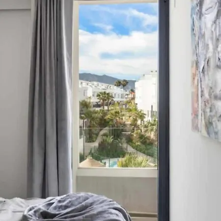 Fantastic Townhouse Near The Holiday home